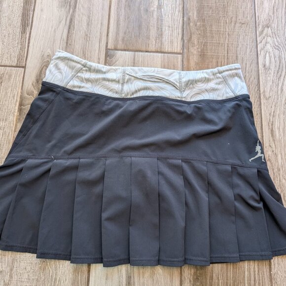 Lululemon Pleated Tennis Skirt Skort Black Buit In Shorts Size M - Picture 6 of 7